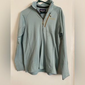 Patagonia waffle pullover - women’s large